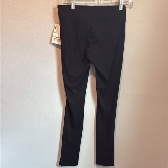 Utopia by HUE Small Cotton Black Leggings with Slits The Color Run - Picture 6 of 7